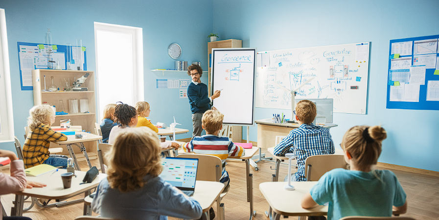 Okullar Açılıyor: Yepyeni Bir Yıl Başlıyor!